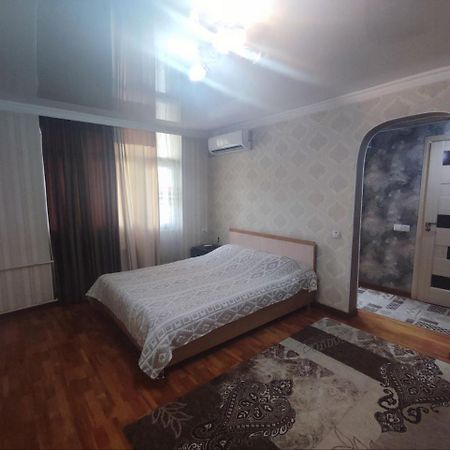 Комфортная Квартира Для 2Х Персон Appartement Bisjkek Buitenkant foto