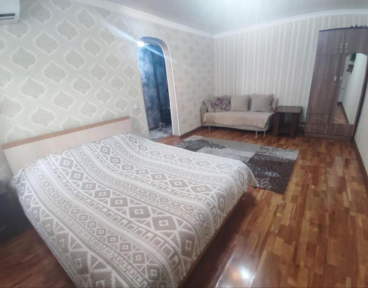 Комфортная Квартира Для 2Х Персон Appartement Bisjkek Buitenkant foto