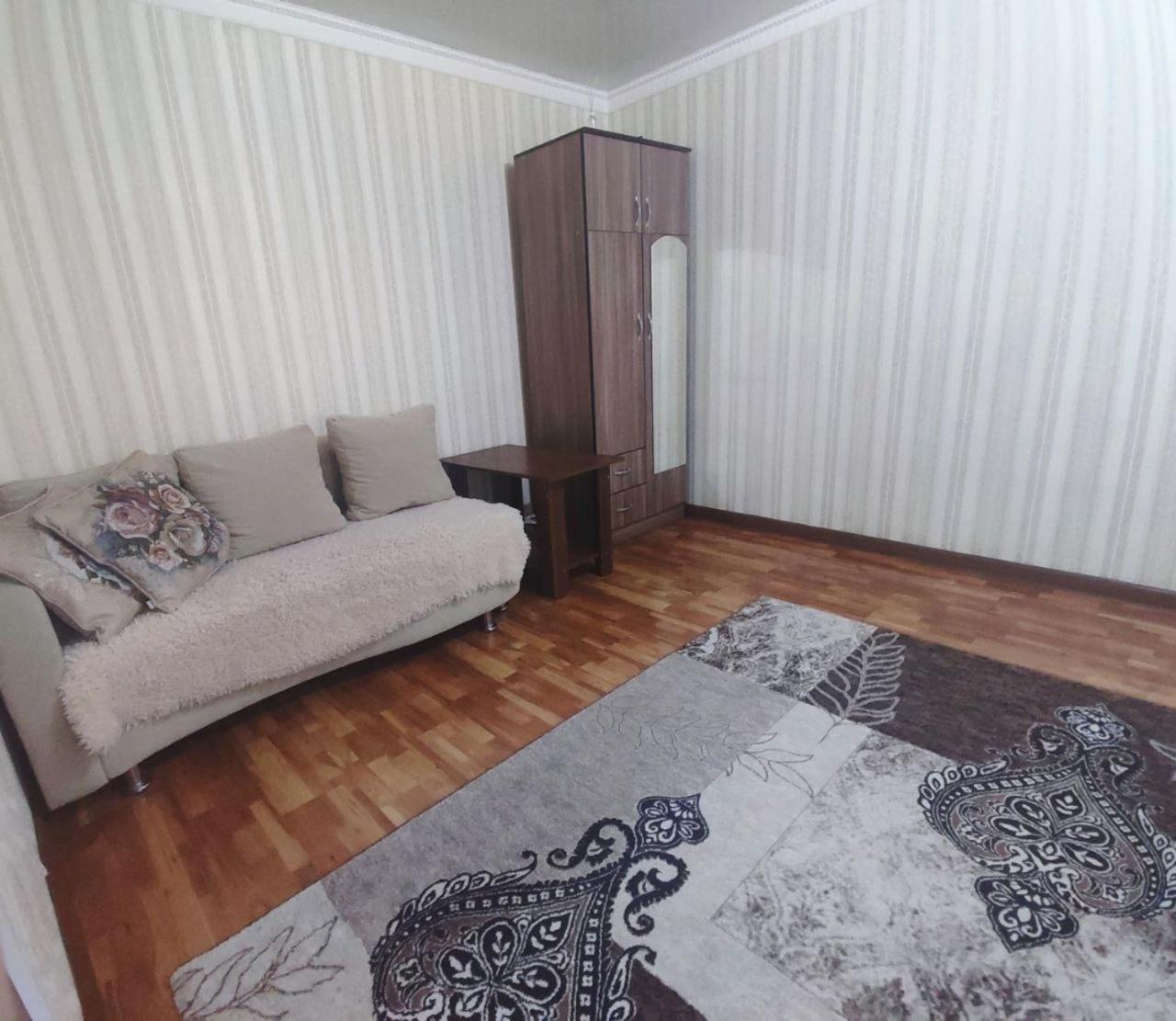 Комфортная Квартира Для 2Х Персон Appartement Bisjkek Buitenkant foto